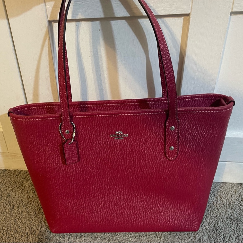 NWT COACH MINI CITY ZIP TOTE HANDBAG  PURSE